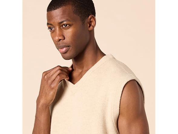 Amazon Essentials Lambs Wool Sweater Vest
