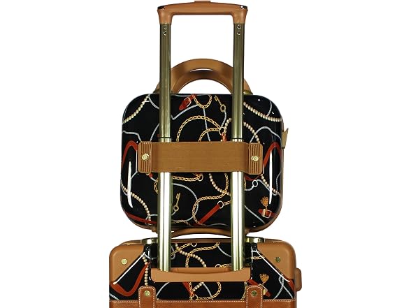 World Traveler Chariot Vintage Train Case
