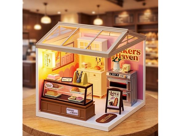 Mini Brands Mini Spaces Bakers Haven