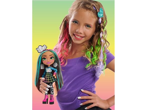 Just Play Art Squad Nene 10-inch Doll & Accessories