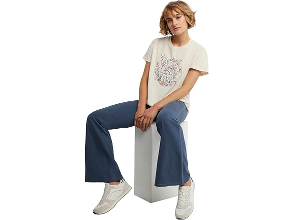 Hanes Women (L) Graphic T-shirt