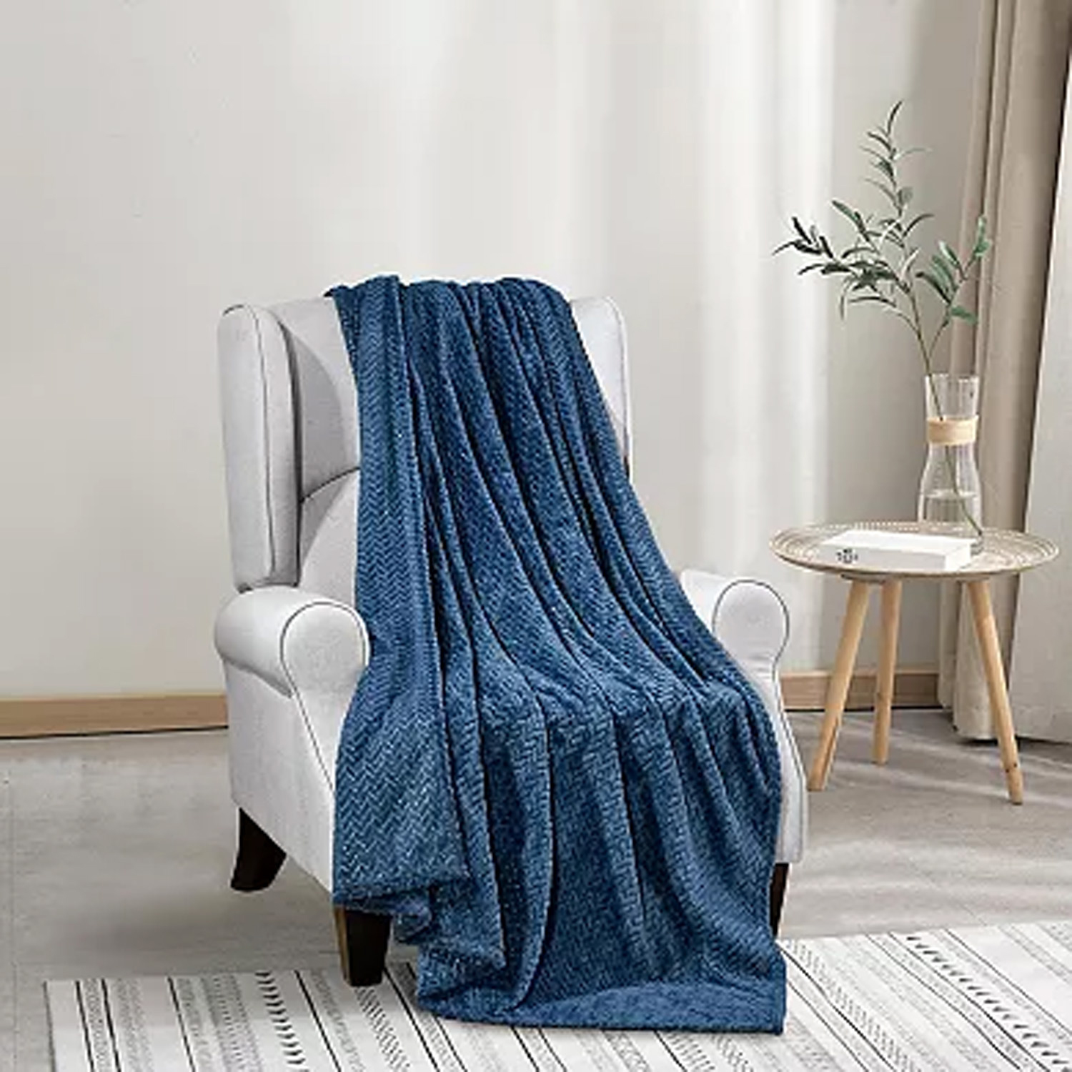 50"x60" Chevron Braided Microplush Throw - Gallery 9