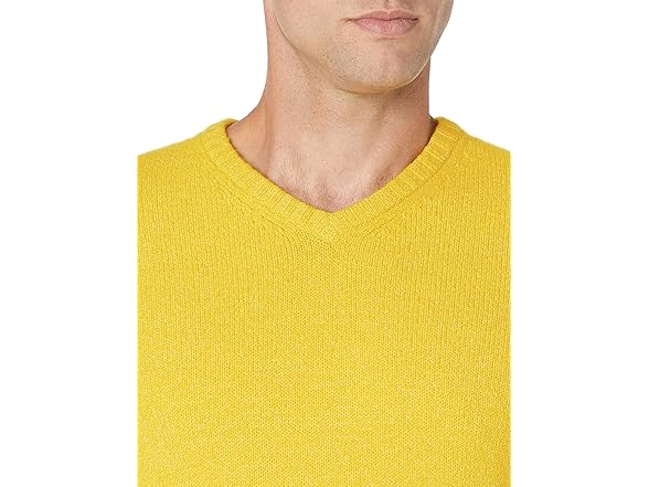 Amazon Essentials Men's Long-Sleeve Soft Touch Sweater