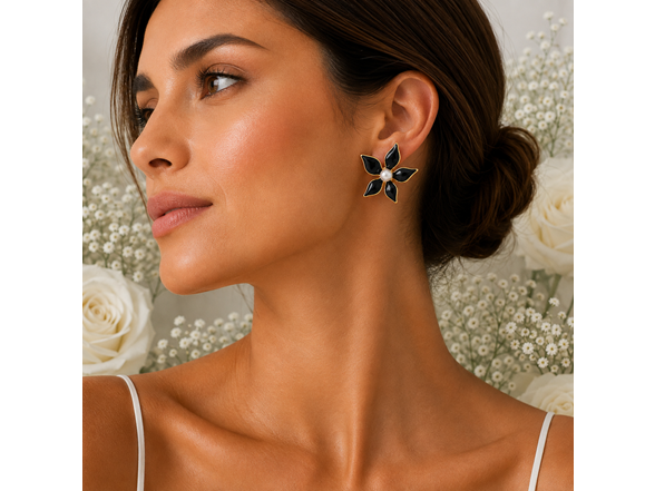18K Gold Black Flower Pearl Studs