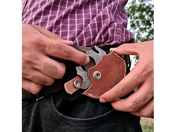 Vetus Skinning Knife BULL Horn Damascus