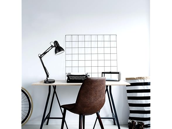 GLOBE Swing Arm Desk Lamp 28in Black