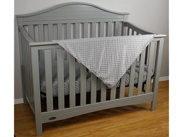 Dear Baby Gear Bears Deluxe Baby Blanket