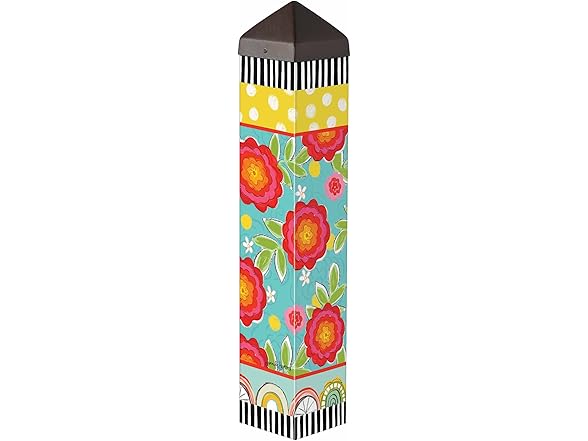 Studio M Happy Go Lucky Art Pole