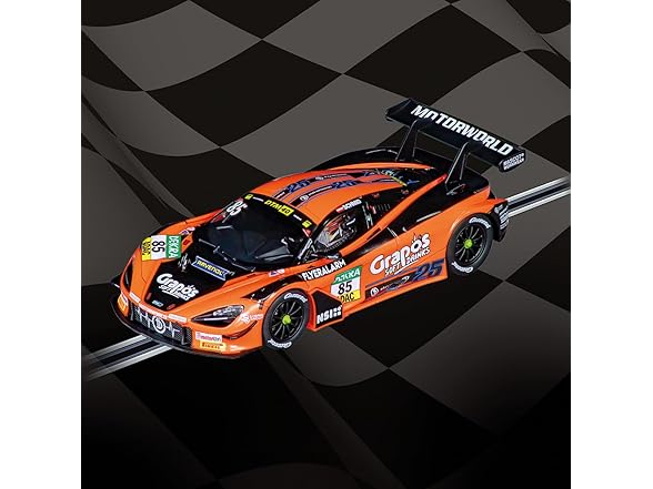 Carrera 27829 McLaren 720S GT3 Dörr Slot Car