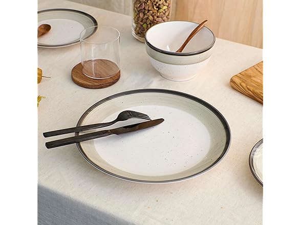 Earth & Clay Harlow 12-Piece Dinnerware Set Earthenware, Beige