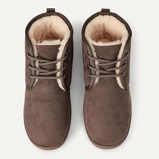 Amazon Essentials Men Sherpa Lined Chukka Boots - Gallery 9