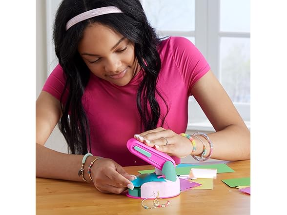 Craft-tastic Studio Friendship Bracelet Making Kit
