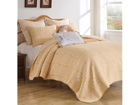 Granny Squares Matelassé Coverlet, 3Pc King