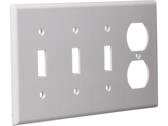 Leviton P38-W Wallplate white