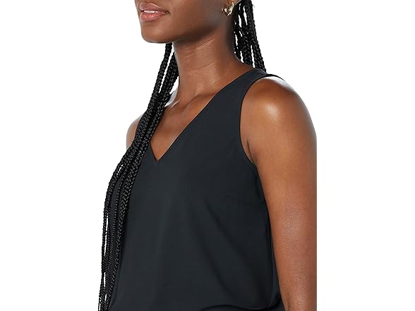 Amazon Essentials Women Regular-Fit V Neck Top