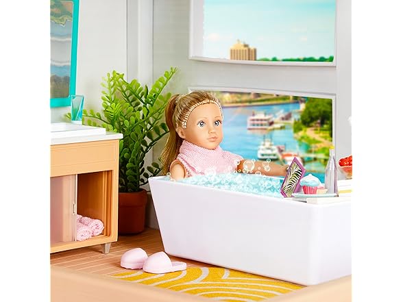 Lori Mini 6-Inch Fashion Doll