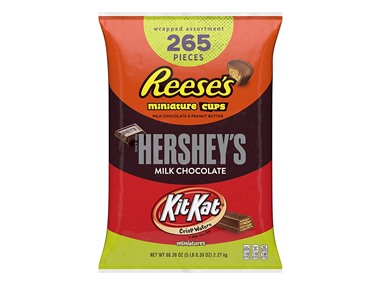 $17.99, Was $35.6229, 49% Off! Hersheys KitKat Reeses Variety Bag 265pc dealfomo