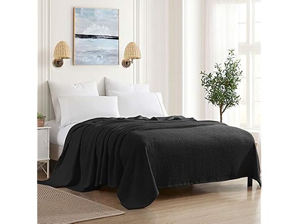 Grand Hotel Waffle Weave Cotton Blanket