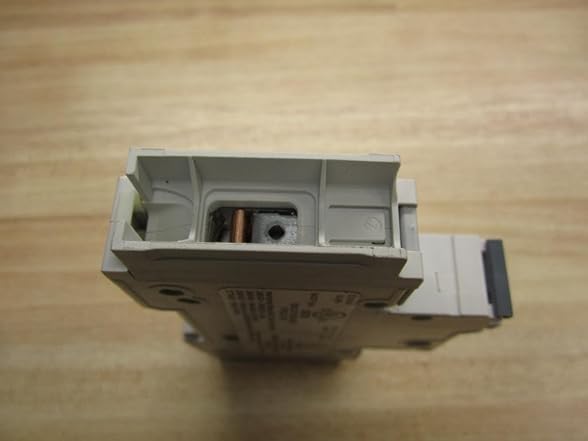 Siemens 5SJ4110-7HG41 120/240V 10 Amp 1