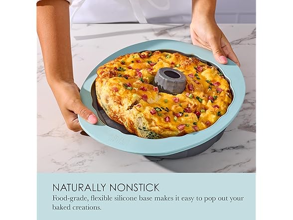 Chicago Metallic Silicone Fluted Cake Pan