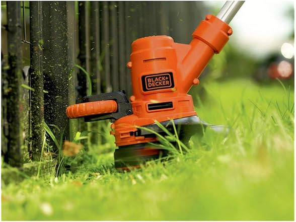 BLACK+DECKER String Trimmer, 6.5-Amp, 14-Inch (GH900)