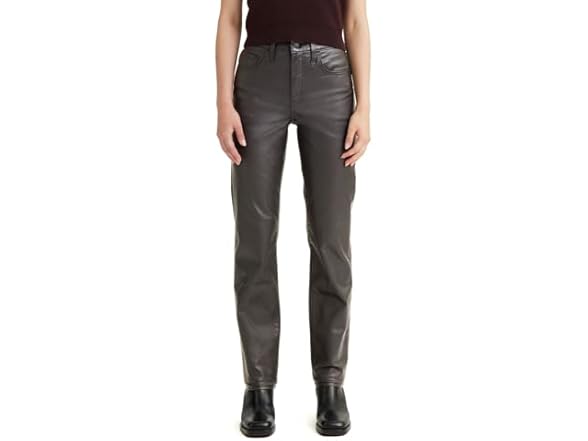 Levi's Women 724 High Rise Straight Jeans
