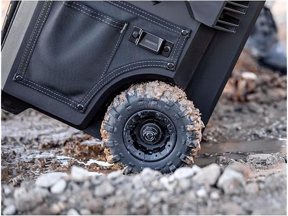 Toughbuilt TB-CT-61-22 XXL Rolling Massive Mouth