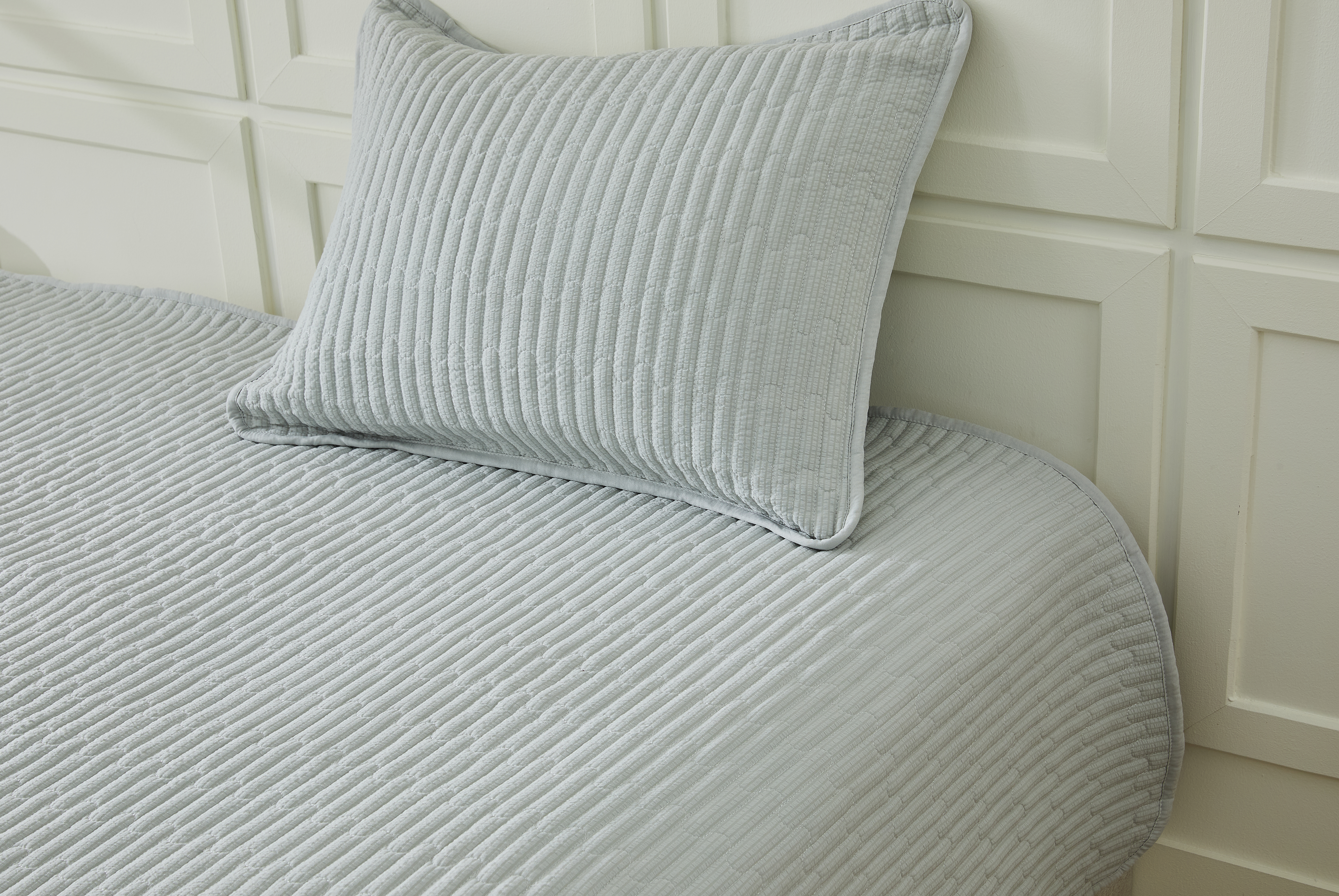 Callie 3 Piece Textured Quilt Set - Gallery 29