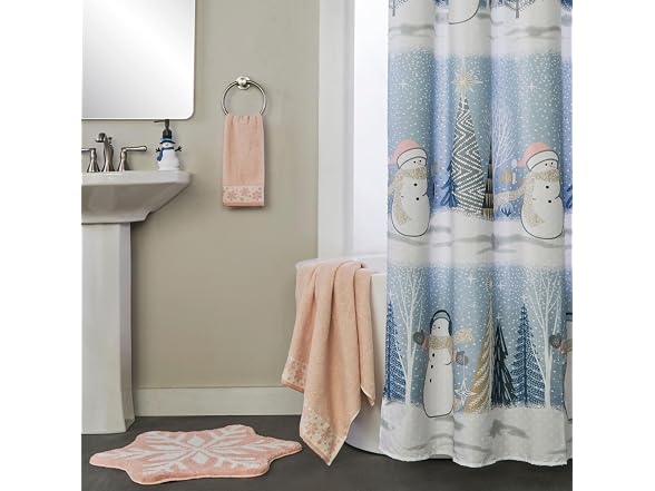 SKL Home Christmas/Winter Heather Snowflake Bath Towel, Blush Pink
