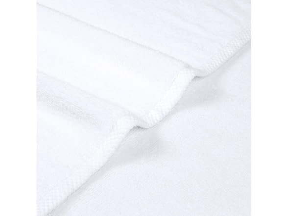 Amazon Basics 100% Cotton Soft Quick-Dry 8-Piece Towel Set