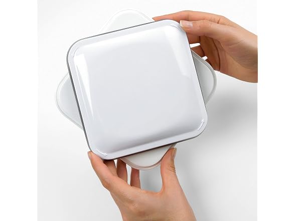 OXO Good Grips 0.9 quart Square POP