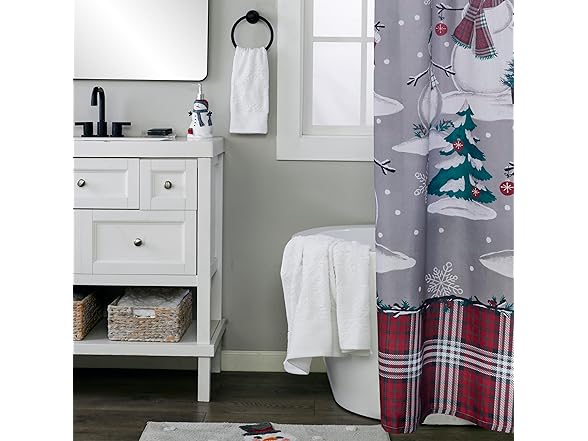 SKL Home Winter Snowflake Bath Towel