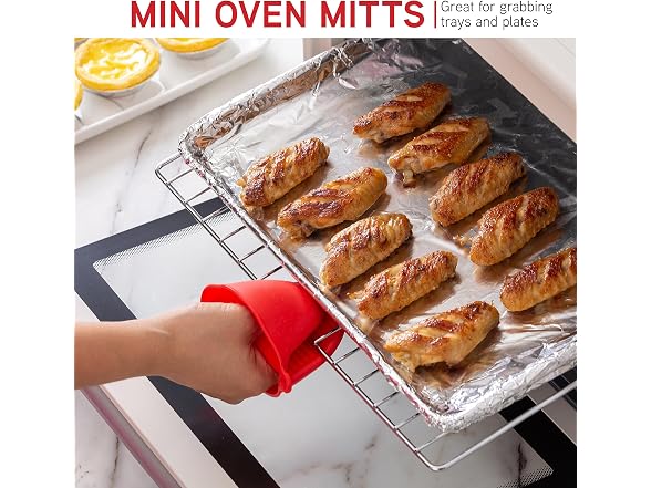 COOK WITH COLOR Silicone Oven Mitts Red, Mitt Set
