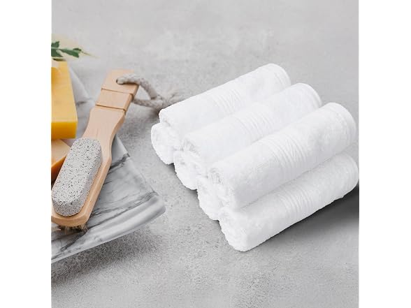 Amazon Basics Highly Absorbent Cotton Washcloths for Bathroom