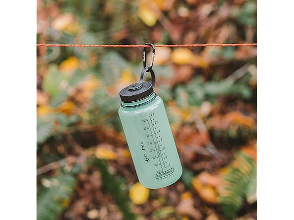 GEAR AID 325 Paracord Carabiner Utility Cord