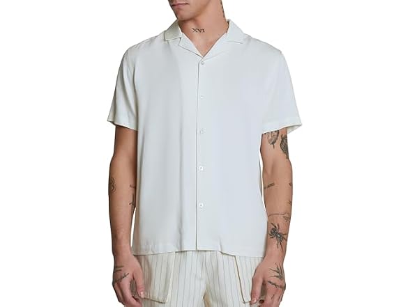 Forever 21 Cuban Collar Short-sleeve Shirt