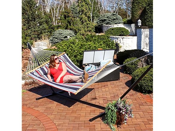 Sunnydaze Quilted Outdoor Hammock with Spreader Bars