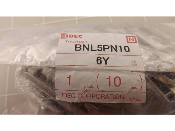  Idec BNL5PN10 Mounting Clips 