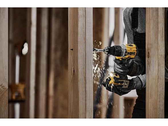 DEWALT DCD805B 20V MAX Hammer Drill Kit