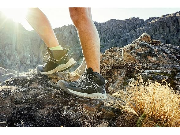 KEEN Women's NXIS Evo Mid WP Hiking Boots