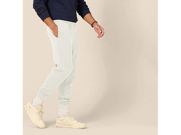 Amazon Essentials Men Relaxed Fleece Joggers