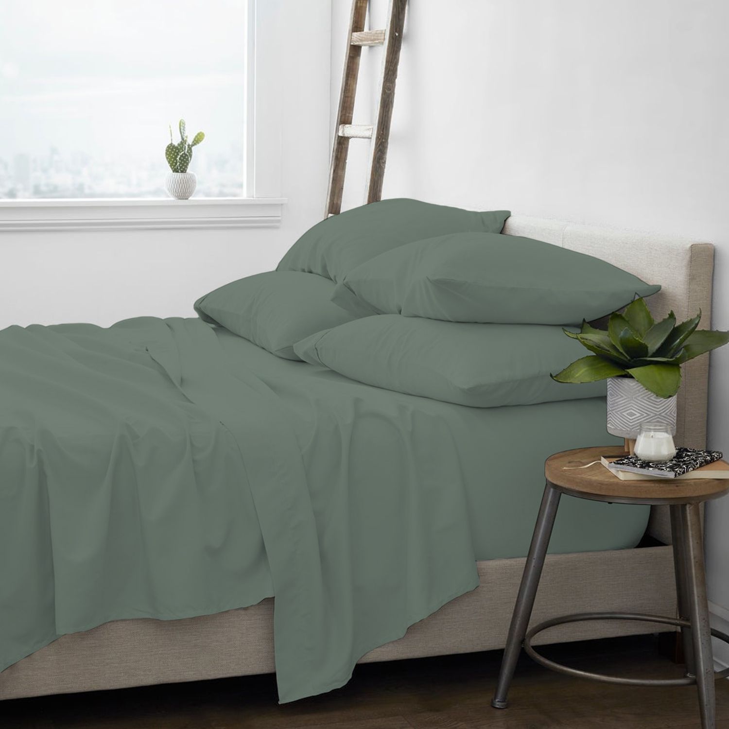 Premium Quality Super Soft Bed Sheet Set - Gallery 36