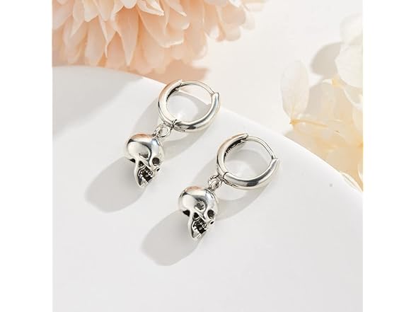 Blingsoul Horror Skull Earrings
