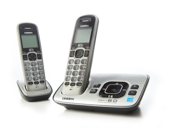 Uniden D1680 4M DECT 6.0 Cordless Phone with CID 4 Handsets 