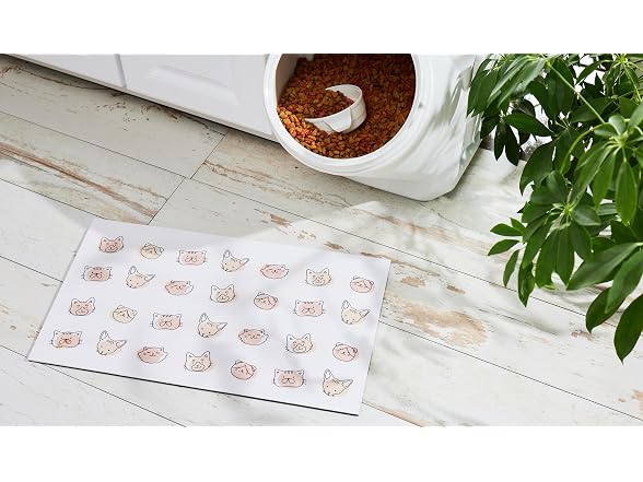 Pearhead Anti-Slip Pet Feeding Mat, Cushioned