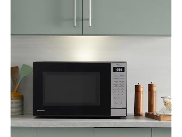 Panasonic NN-SN68QB 1.2 cu. Ft 1.2 cu.ft. Countertop Micro